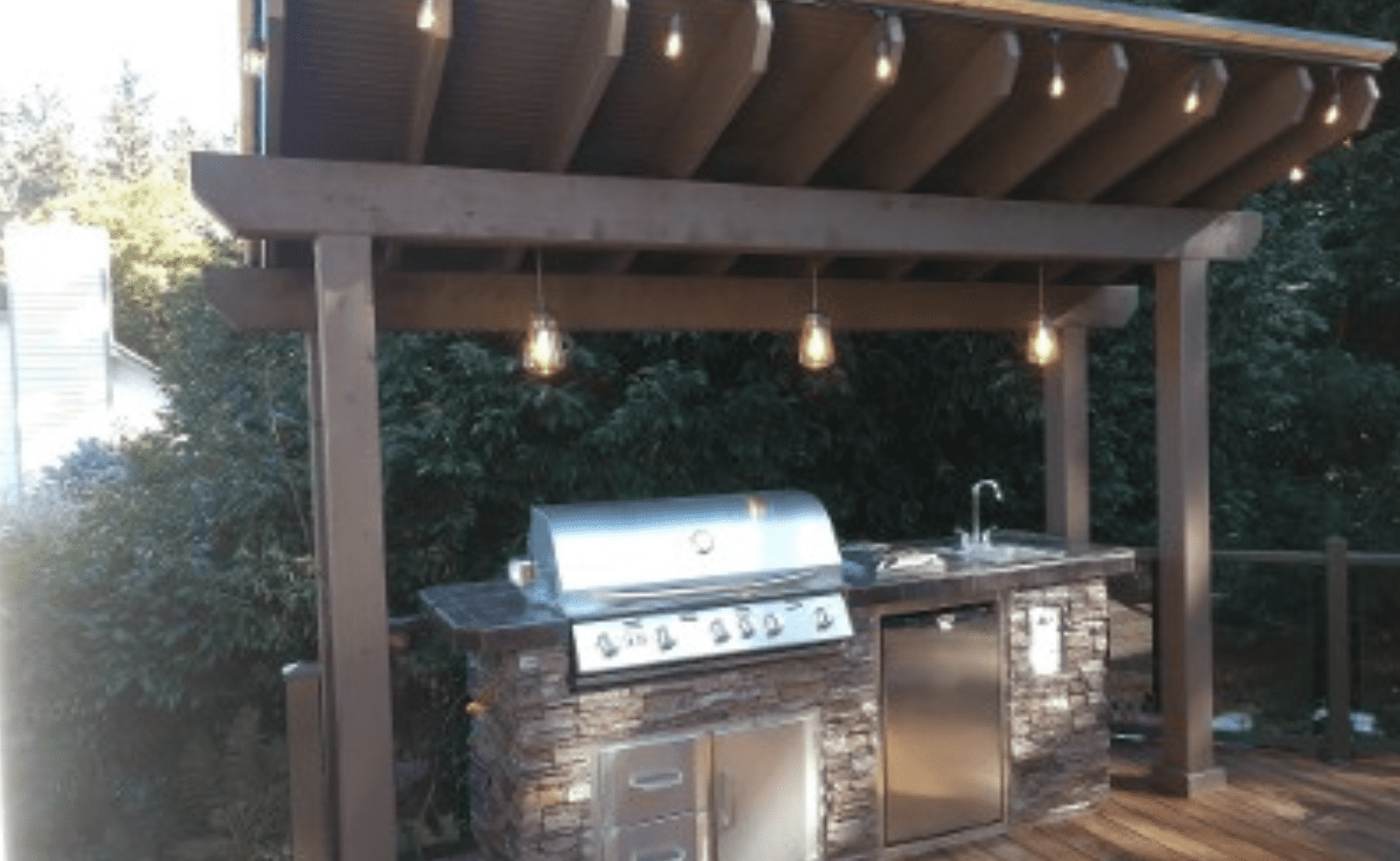 Outdoor Kitchen